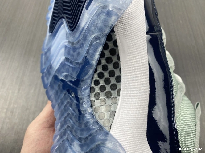 Cheap Georgetown Retro Jordan 528895-007 11 Air Low 0720